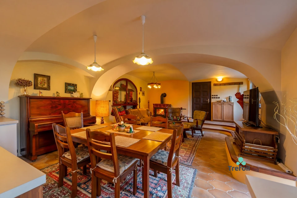 Prodej jedinečné venkovské usedlosti s pozemkem 4 816 m² – Neveklovice, okres Mladá Boleslav – fotografie 32