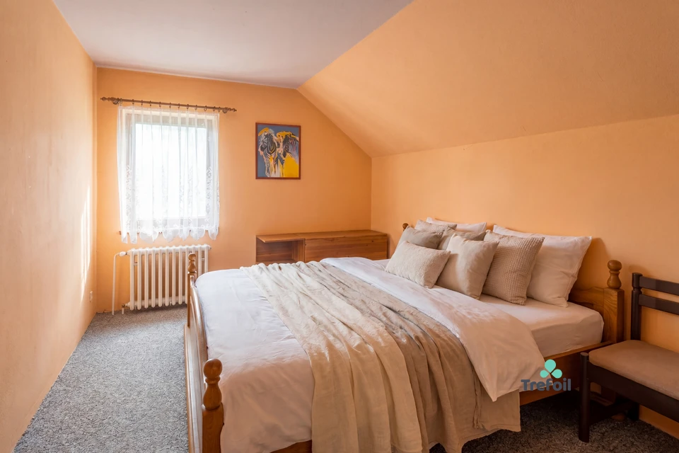 Prodej jedinečné venkovské usedlosti s pozemkem 4 816 m² – Neveklovice, okres Mladá Boleslav – fotografie 37