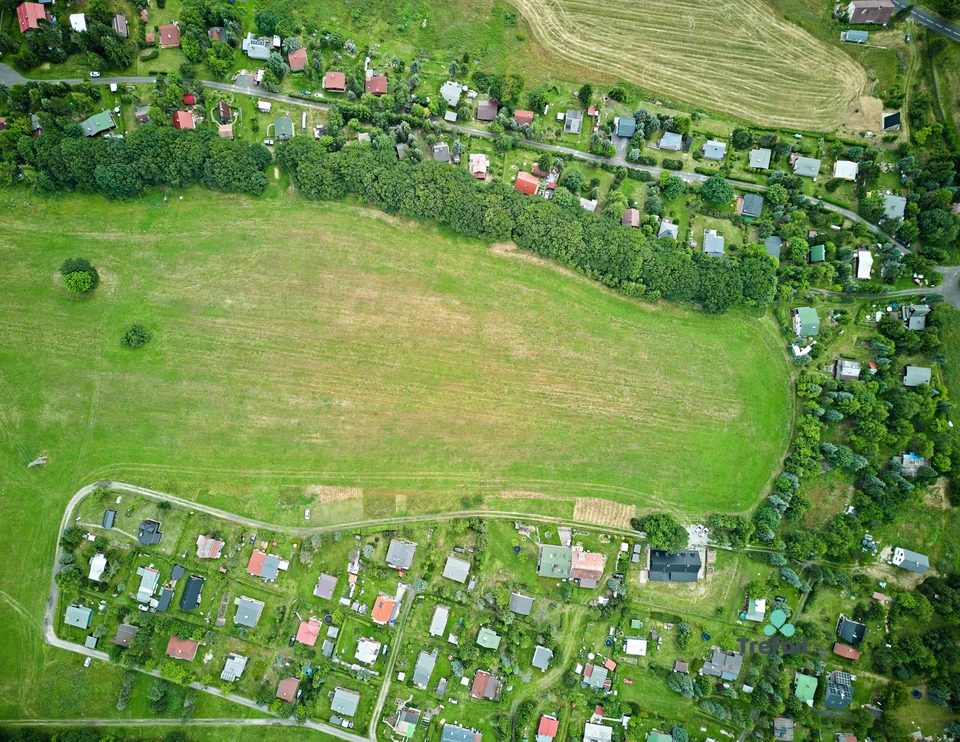 Prodej pozemku 1 013 m² – fotografie 3