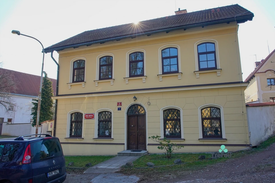 Pronájem rodinného domu 215 m² s pozemkem 546 m² – fotografie 2