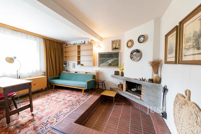 Prodej rodinného domu 225 m² s pozemkem 269 m² + terasa + balkón