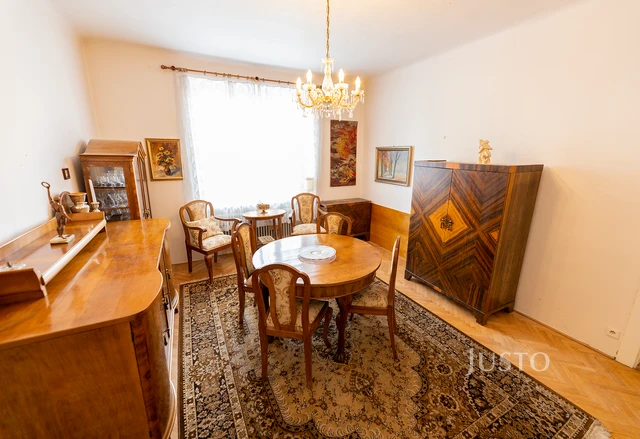 Prodej rodinného domu 225 m² s pozemkem 269 m² + terasa + balkón