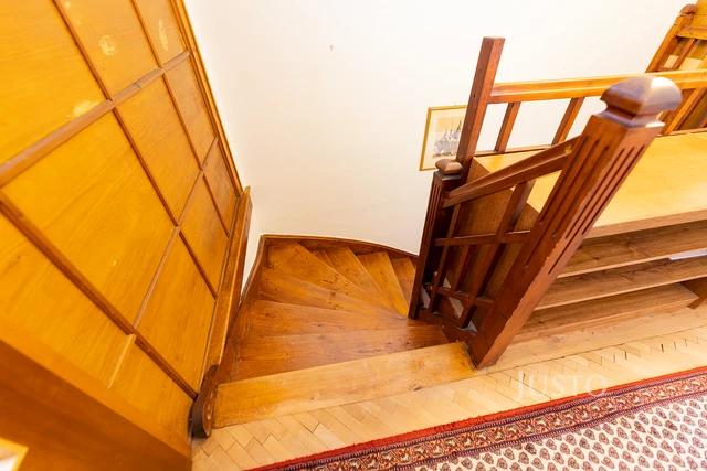 Prodej rodinného domu 225 m² s pozemkem 269 m² + terasa + balkón