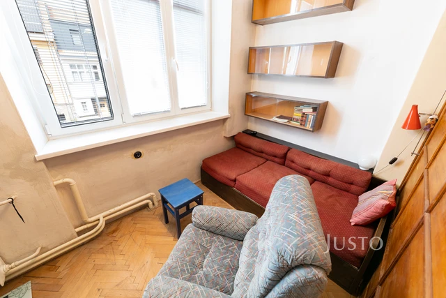 Prodej rodinného domu 225 m² s pozemkem 269 m² + terasa + balkón