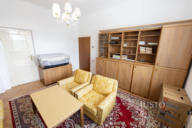 Prodej rodinného domu 225 m² s pozemkem 269 m² + terasa + balkón