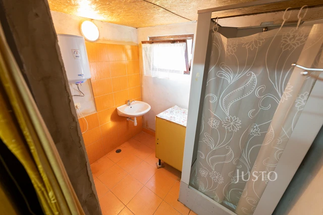 Prodej chaty 40 m² s pozemkem 331 m²