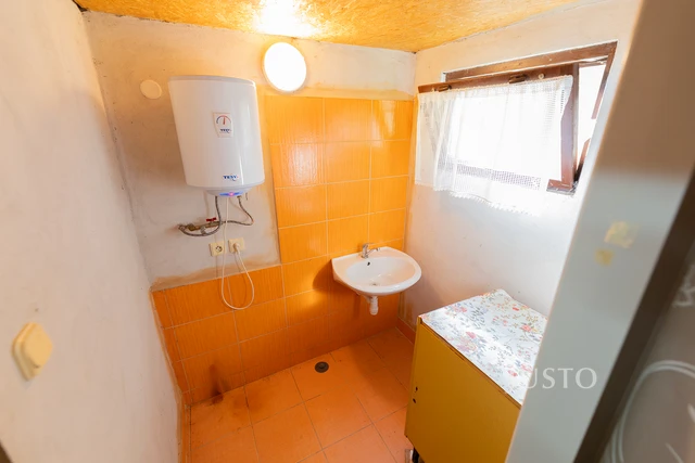 Prodej chaty 40 m² s pozemkem 331 m²