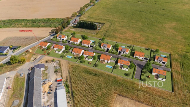 Prodej pozemku 826 m²