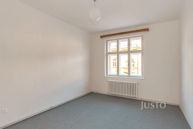 Pronájem 3+1 72 m² + lodžie 4 m²