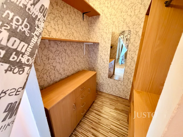 Pronájem 2+1 56 m² + balkón 3 m²