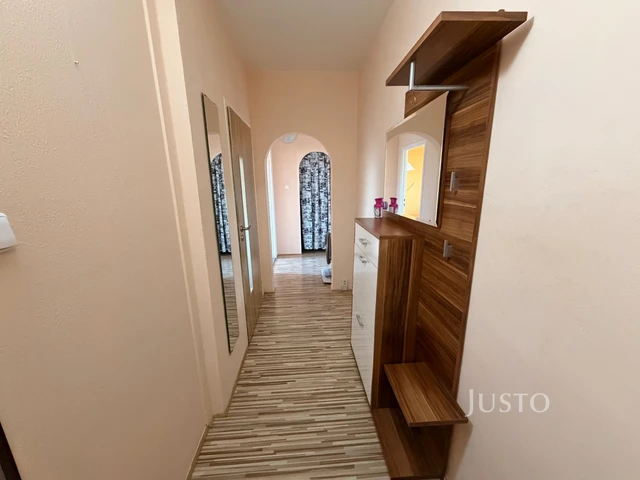 Pronájem 2+1 56 m² + balkón 3 m²