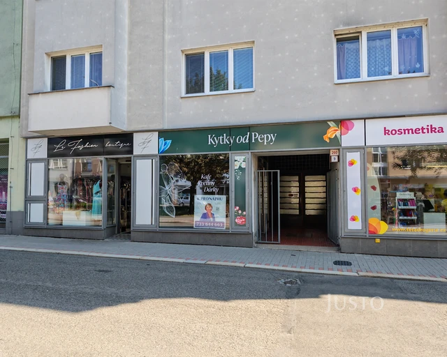 Pronájem obchodních prostor 37 m² s pozemkem 596 m²