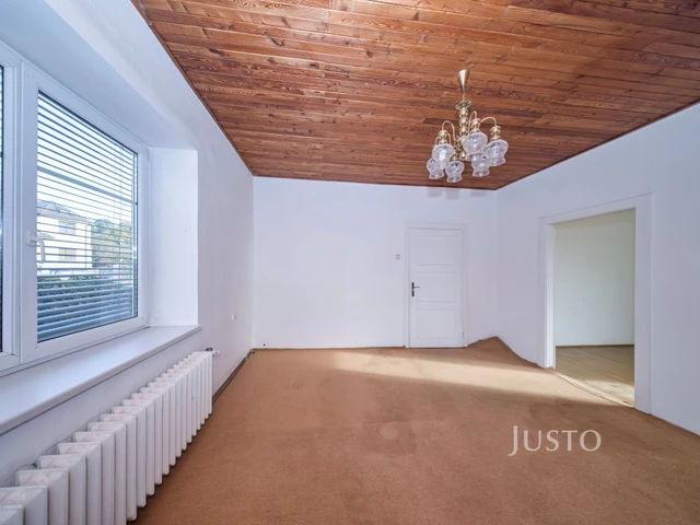 Prodej rodinného domu 290 m² s pozemkem 724 m² + balkón 10 m²