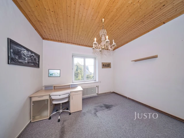 Prodej rodinného domu 290 m² s pozemkem 724 m² + balkón 10 m²