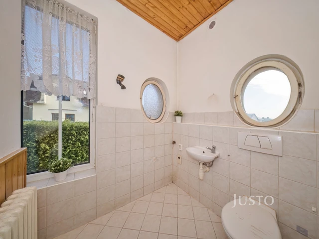 Prodej rodinného domu 290 m² s pozemkem 724 m² + balkón 10 m²