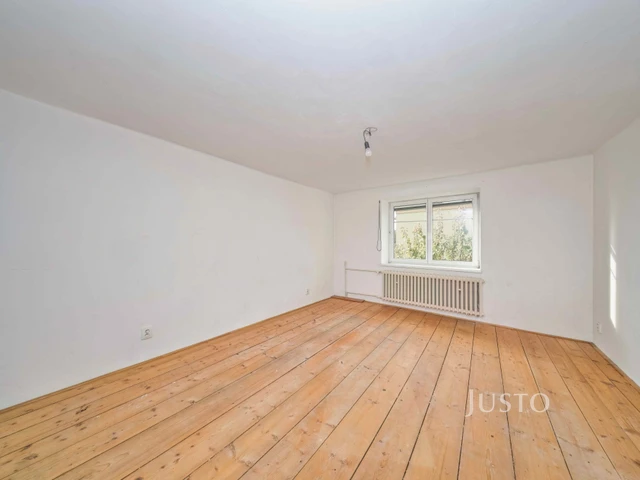 Prodej rodinného domu 290 m² s pozemkem 724 m² + balkón 10 m²