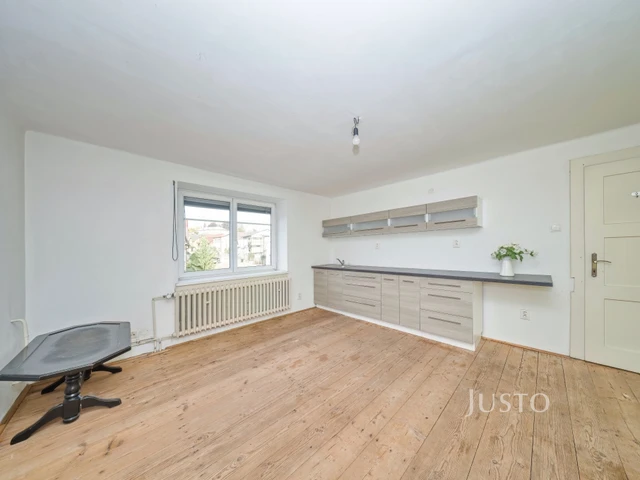 Prodej rodinného domu 290 m² s pozemkem 724 m² + balkón 10 m²