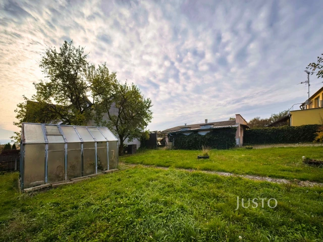 Prodej rodinného domu 290 m² s pozemkem 724 m² + balkón 10 m²