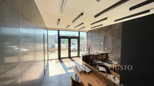 Pronájem kanceláří 165 m²