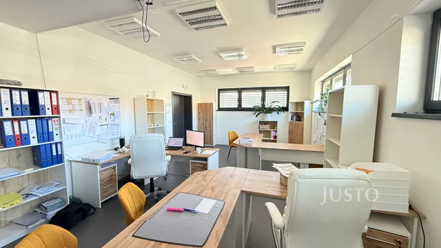 Pronájem kanceláří 165 m²