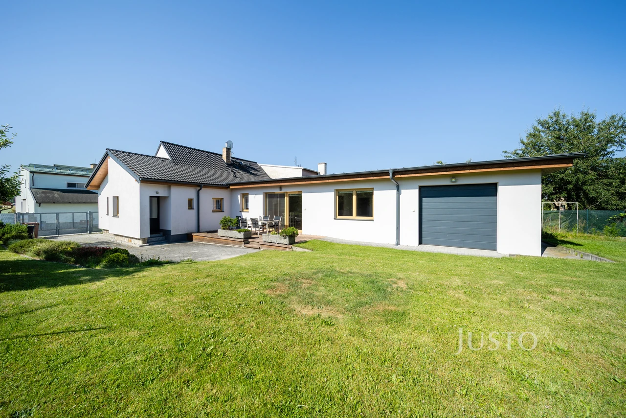 Prodej rodinného domu 129 m² s pozemkem 665 m² + terasa 13 m²