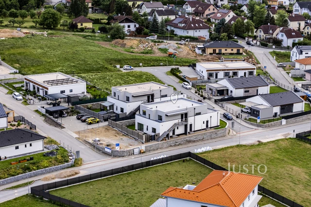 Vilabyty v Hluboké nad Vltavou