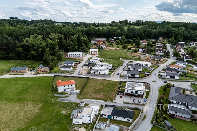 Vilabyty v Hluboké nad Vltavou