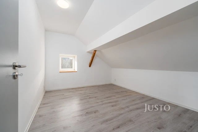 Prodej chalupy 146 m² s pozemkem 371 m²