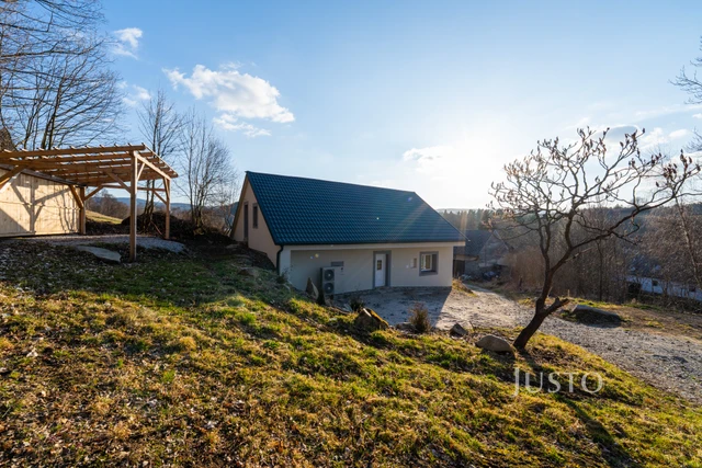 Prodej chalupy 146 m² s pozemkem 371 m²