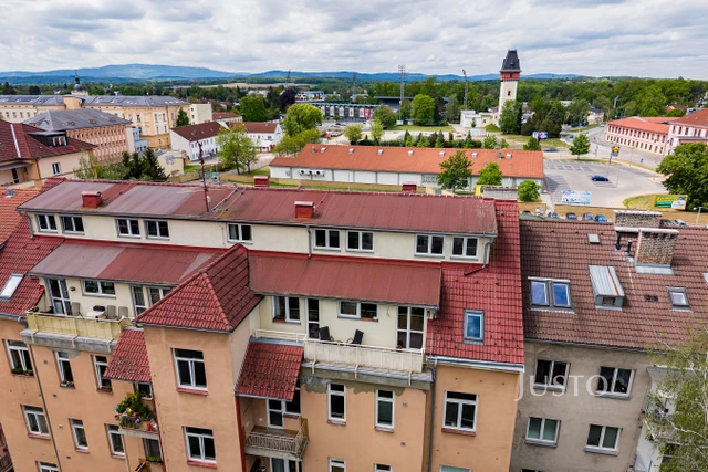 Prodej 4+kk, 79 m² + společná zahrada 255 m² + terasa 11 m²