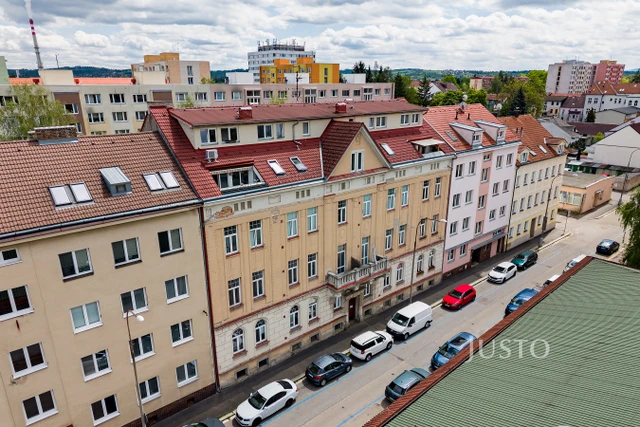 Prodej 4+kk, 79 m² + společná zahrada 255 m² + terasa 11 m²