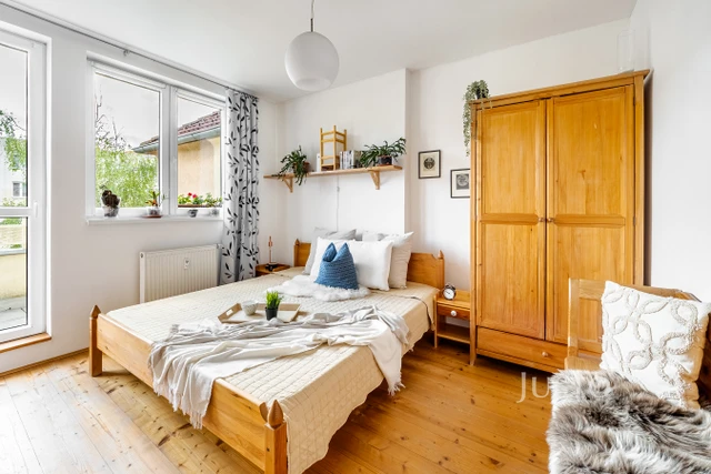 Prodej 4+kk, 79 m² + společná zahrada 255 m² + terasa 11 m²