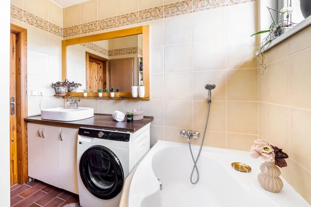Prodej 4+kk, 79 m² + společná zahrada 255 m² + terasa 11 m²