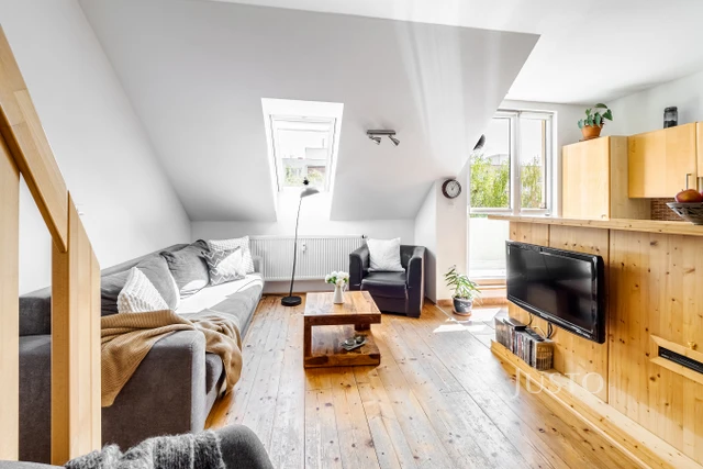 Prodej 4+kk, 79 m² + společná zahrada 255 m² + terasa 11 m²