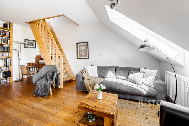 Prodej 4+kk, 79 m² + společná zahrada 255 m² + terasa 11 m²