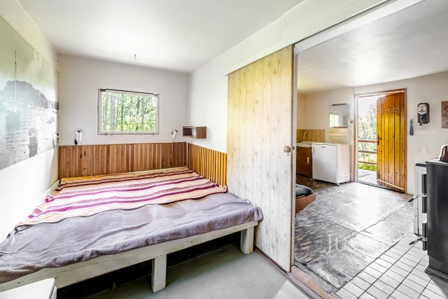 Prodej chaty 30 m² s pozemkem 326 m² + terasa 10 m²