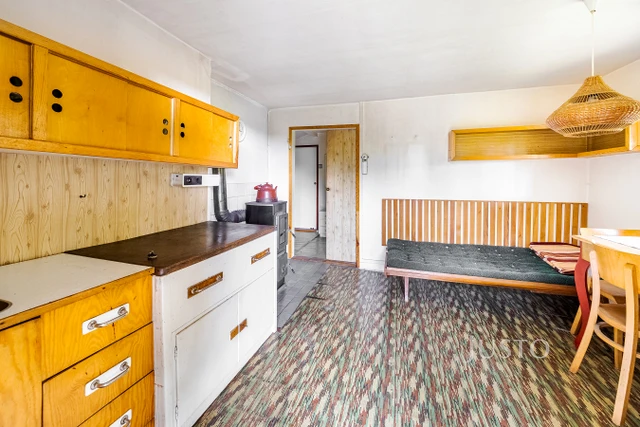 Prodej chaty 30 m² s pozemkem 326 m² + terasa 10 m²