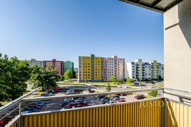Prodej 4+1 80 m² + balkón 2 m²
