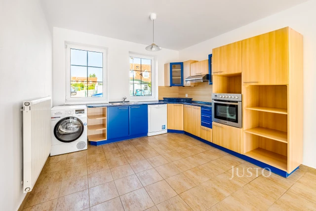 Prodej rodinného domu 112 m² s pozemkem 394 m² + terasa 22 m²