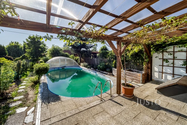 Prodej rodinného domu 112 m² s pozemkem 394 m² + terasa 22 m²