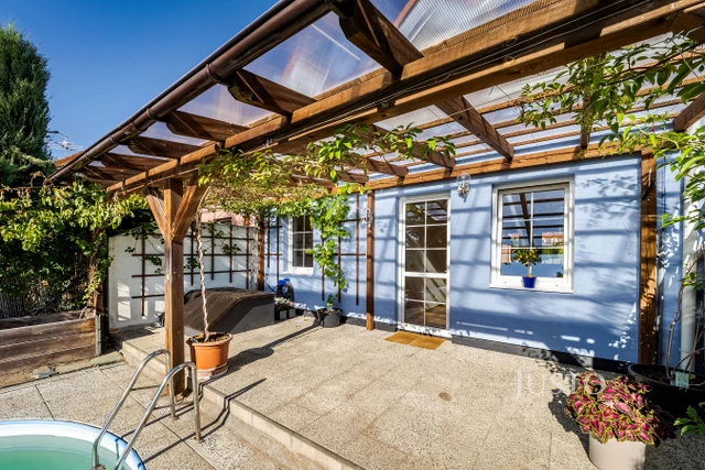 Prodej rodinného domu 112 m² s pozemkem 394 m² + terasa 22 m²