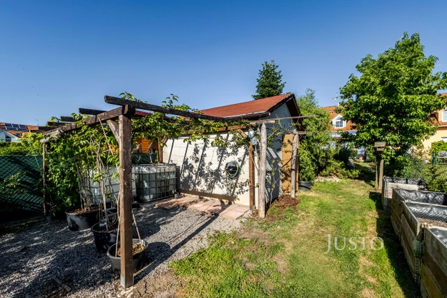 Prodej rodinného domu 112 m² s pozemkem 394 m² + terasa 22 m²