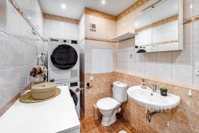 Prodej 3+1, 63 m² + lodžie 4 m² + parkování