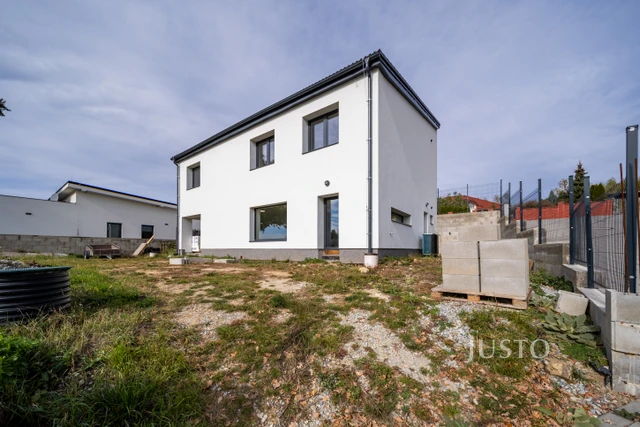 Prodej rodinného domu 175 m² s pozemkem 550 m² + terasa 13 m²