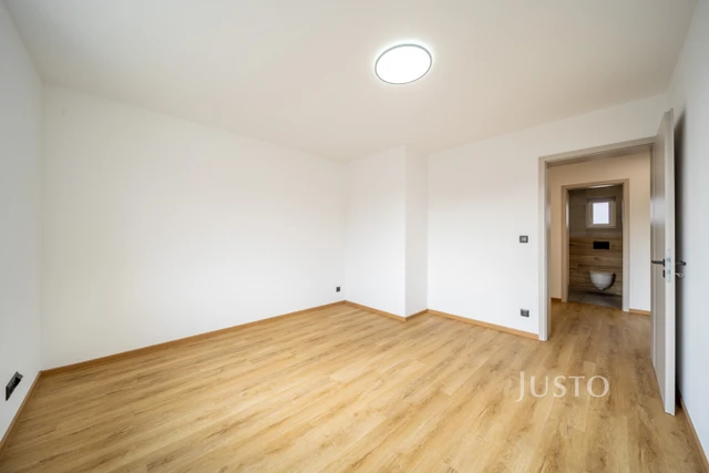 Prodej rodinného domu 175 m² s pozemkem 550 m² + terasa 13 m²