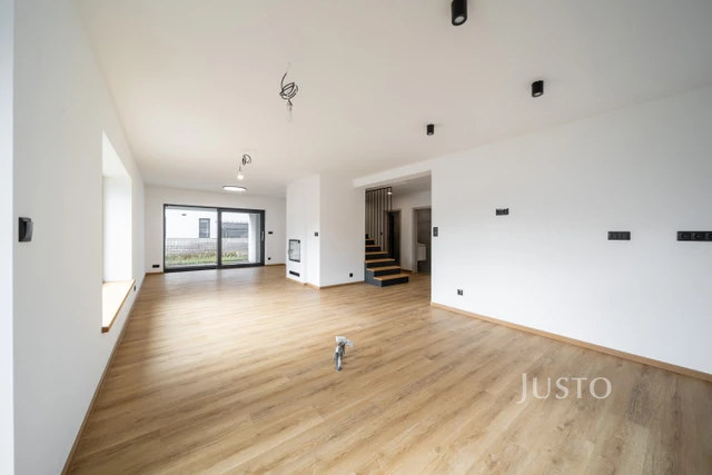 Prodej rodinného domu 175 m² s pozemkem 550 m² + terasa 13 m²
