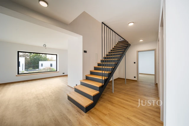 Prodej rodinného domu 175 m² s pozemkem 550 m² + terasa 13 m²