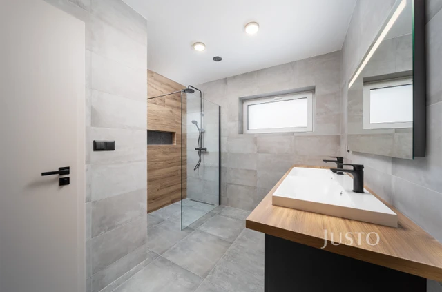 Prodej rodinného domu 175 m² s pozemkem 550 m² + terasa 13 m²