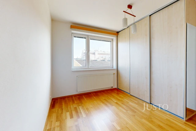 Pronájem 2+kk 43 m² + balkón 3 m²