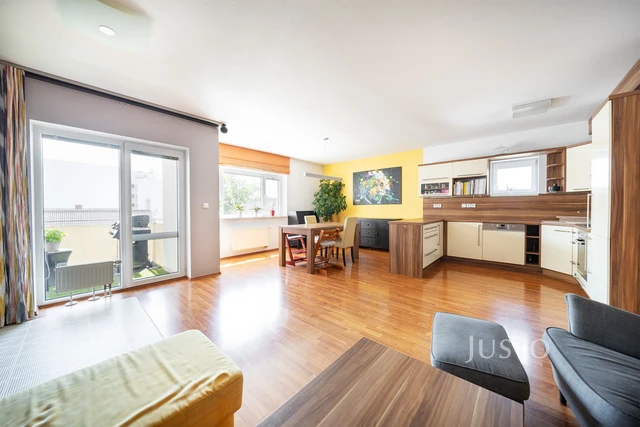 Prodej 3+kk 88 m² + balkón 6 m² + parkování